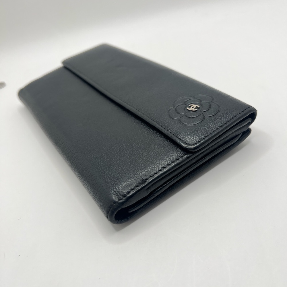 Authentic CHANEL CC Black Camellia Calfskin Leather Long Wallet W/ Serial Card - Picture 5 of 12